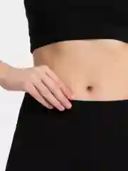 Черный спортивный костюм женский: топ и бриджи