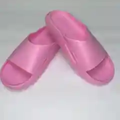 Розовый шлепанцы