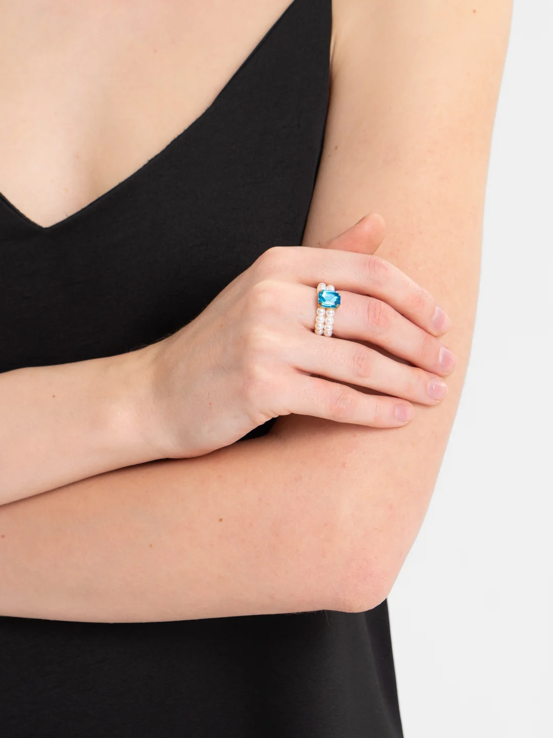 Кольцо женское из искусственного жемчуга, безразмерное с кристаллом Swarovski