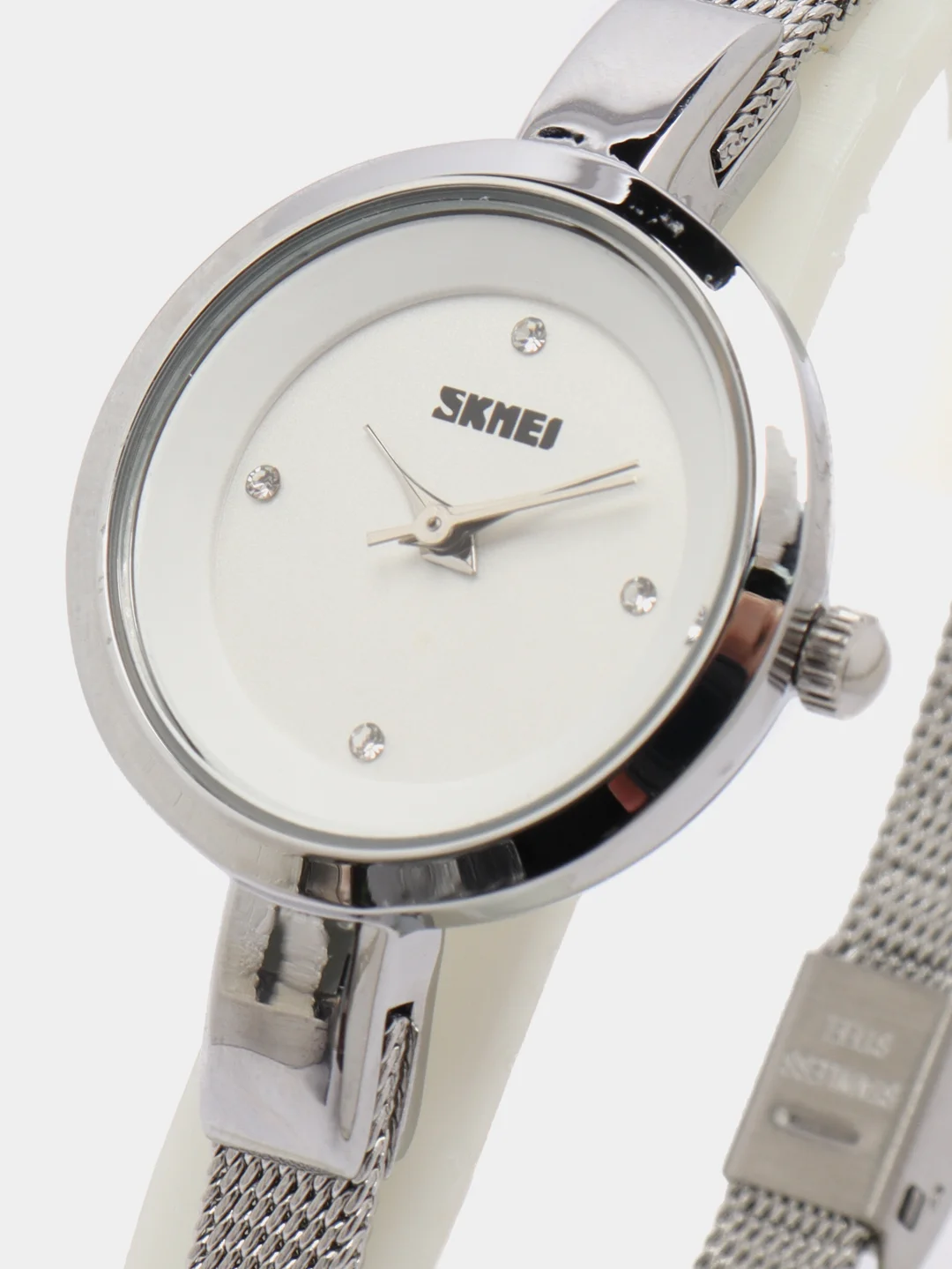 Серебряный женские наручные часы Skmei 1390 в подарочной упаковке