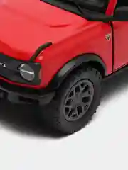 Красный машинка металлическая инерционная 2022 Ford Bronco Hard Top 5438BDKT 1:34 Kinsmart