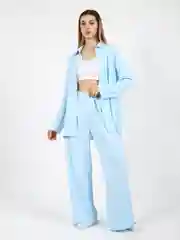 Небесно-голубой костюм женский, брючный