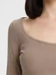 Бежевый костюм женский спортивный