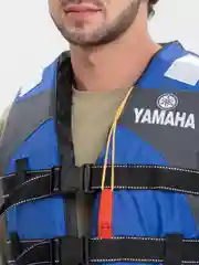 Синий жилет спасательный