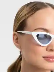 Очки солнцезащитные, имиджевые, с чехлом
