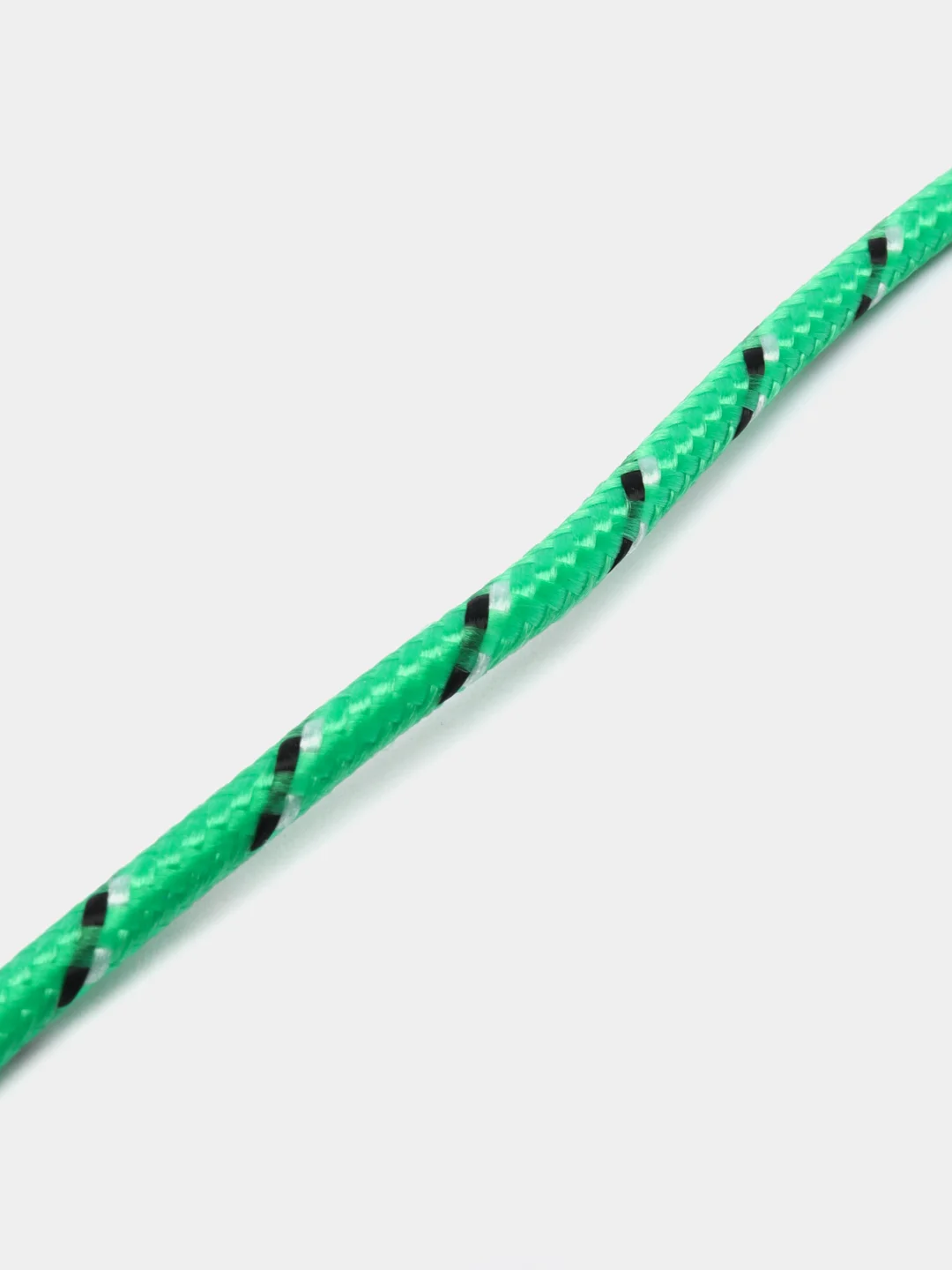 Белый кабель Micro USB в оплетке
