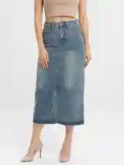 Длинная юбка с разрезом