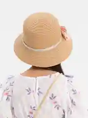 Хаки шляпа и детская сумка