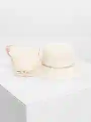 Молочный шляпа и детская сумка