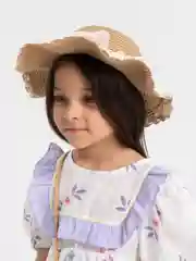 Хаки шляпа и детская сумка