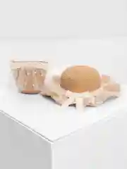 Хаки шляпа и детская сумка