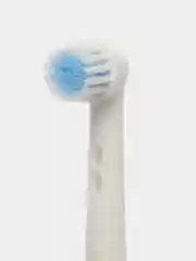 Голубой сменные насадки для электрических зубных щеток Oral-B Braun, упаковка из четырех штук