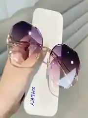 Женские солнцезащитные очки