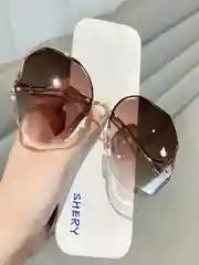 Женские солнцезащитные очки