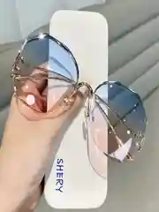 Женские солнцезащитные очки