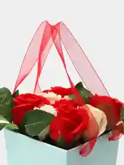 Красный букет из мыльных роз, ручная работа