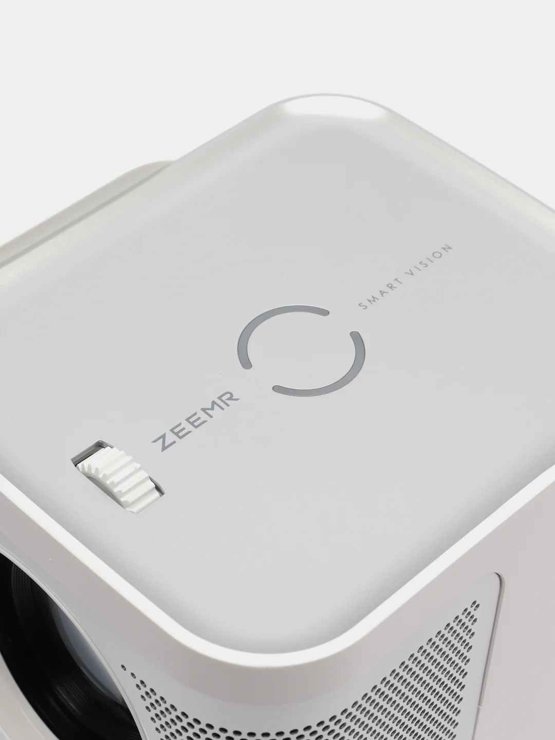 Белый проектор Xiaomi Zeemr D1 Pro