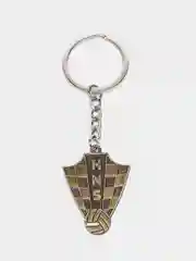 Вишнёвый брелок с логотипом футбольных команд