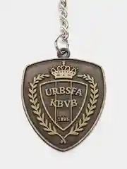 Коралловый брелок с логотипом футбольных команд