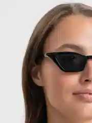 Черный солнцезащитные очки