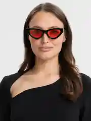 Очки солнцезащитные, имиджевые, с чехлом