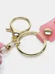 Розовый брелок  Баскетбольный мяч .Брелок кроссовки