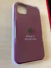 Бордовый чехол Silicone Case для iPhone 11, с открытым низом