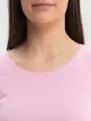 Розовый футболка женская