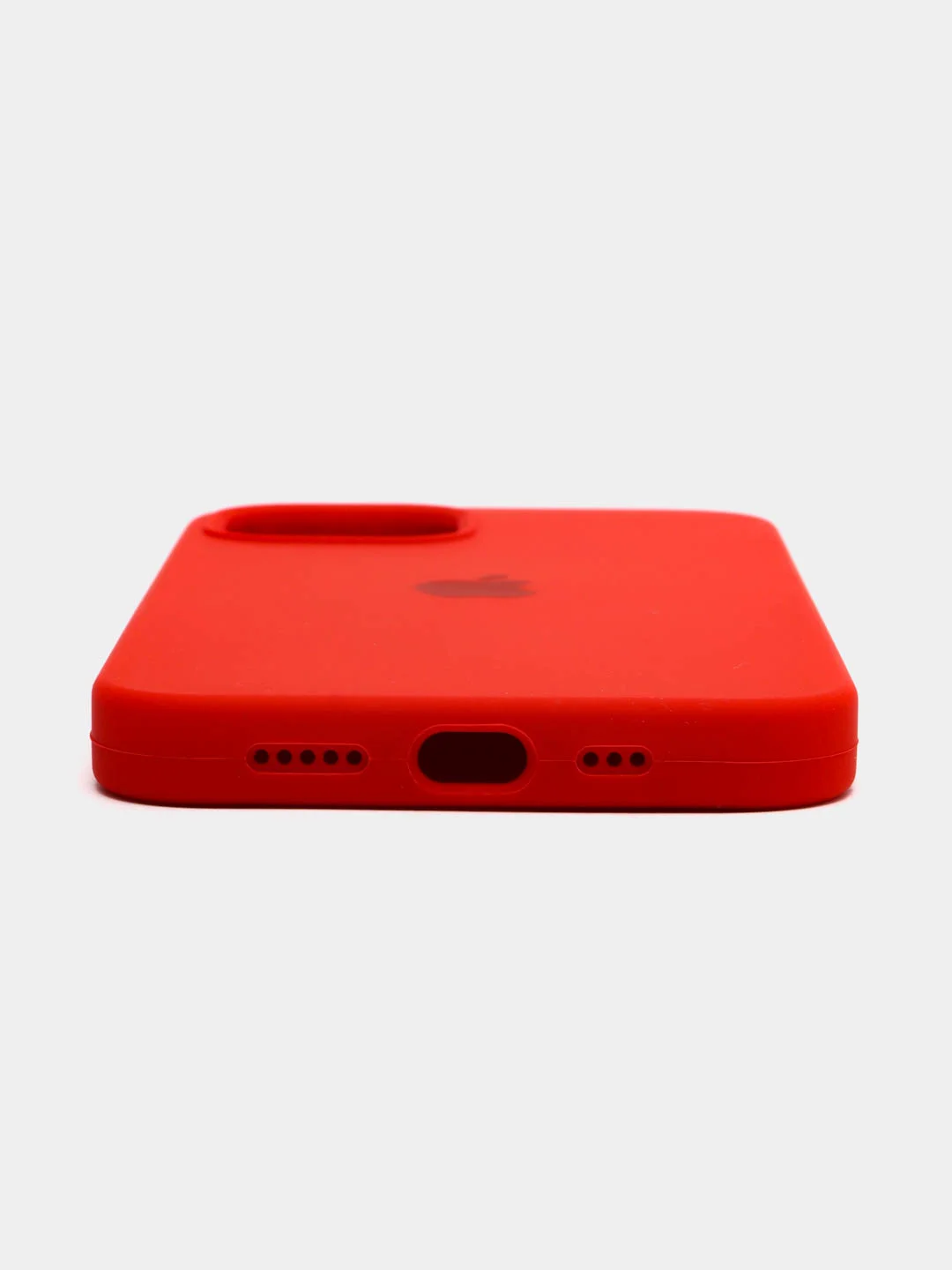 Красный чехол для iPhone 13