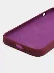 Багровый чехол для iPhone 13