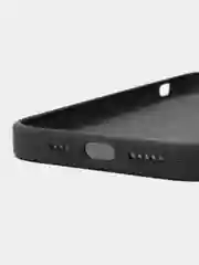 Угольный чехол для iPhone 13
