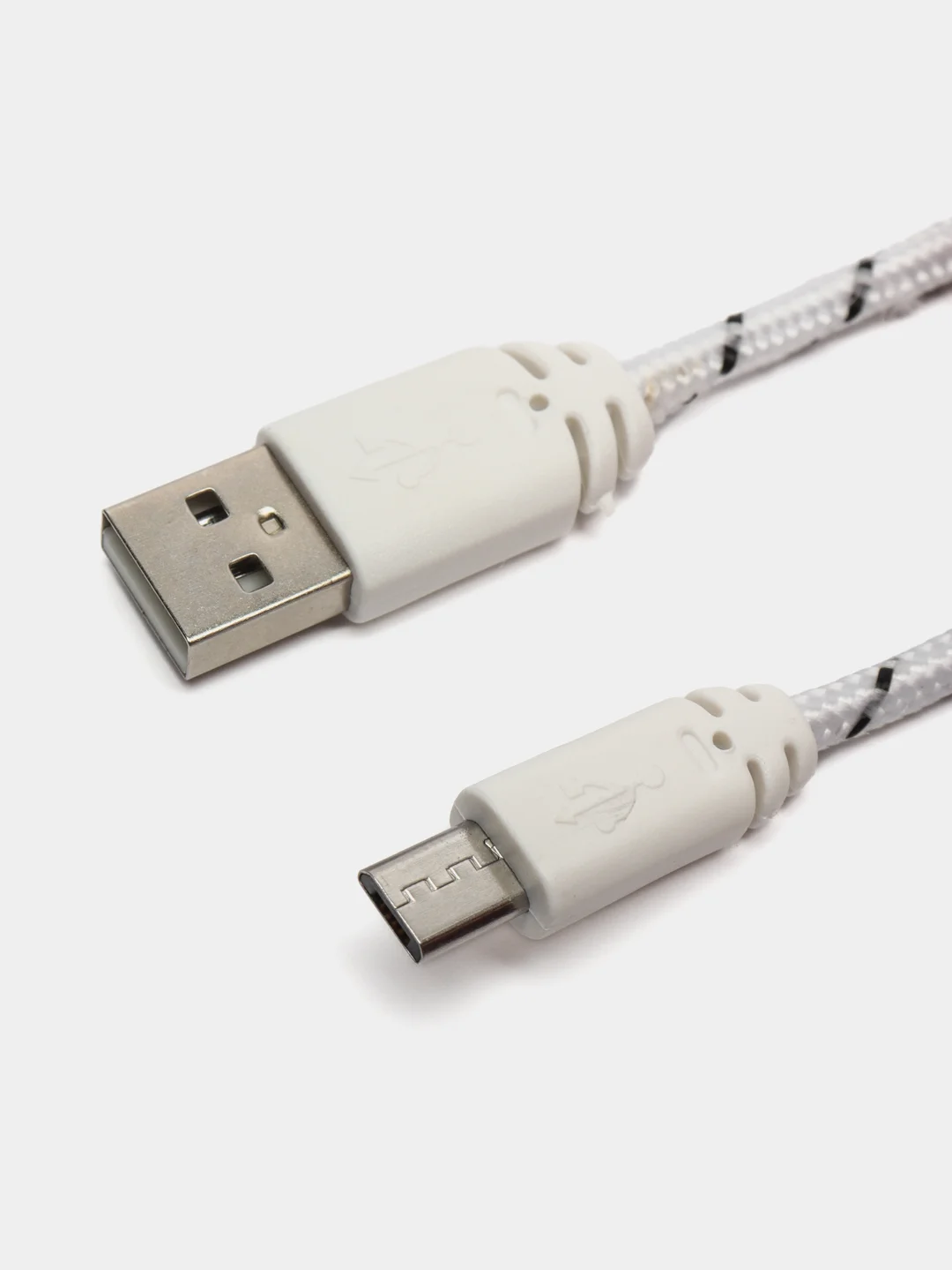 Белый кабель Micro USB в оплетке