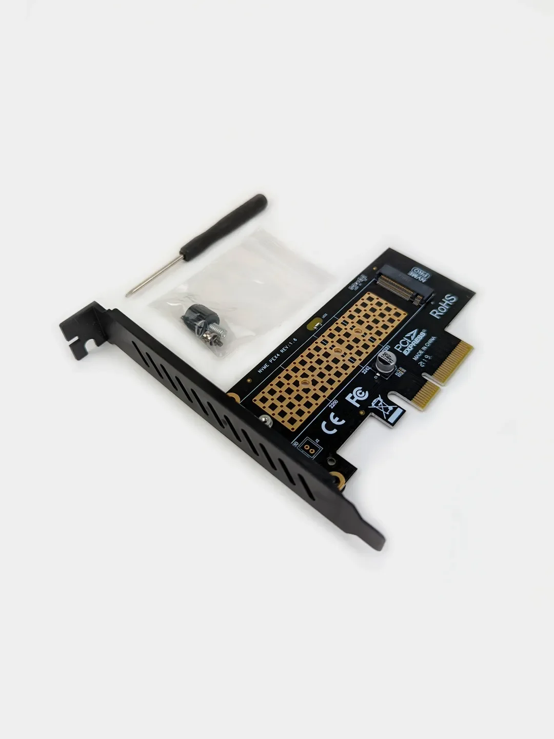 Черный адаптер переходник для установки SSD диска M.2 NVMe в слот PCI-E x4, х8, х16