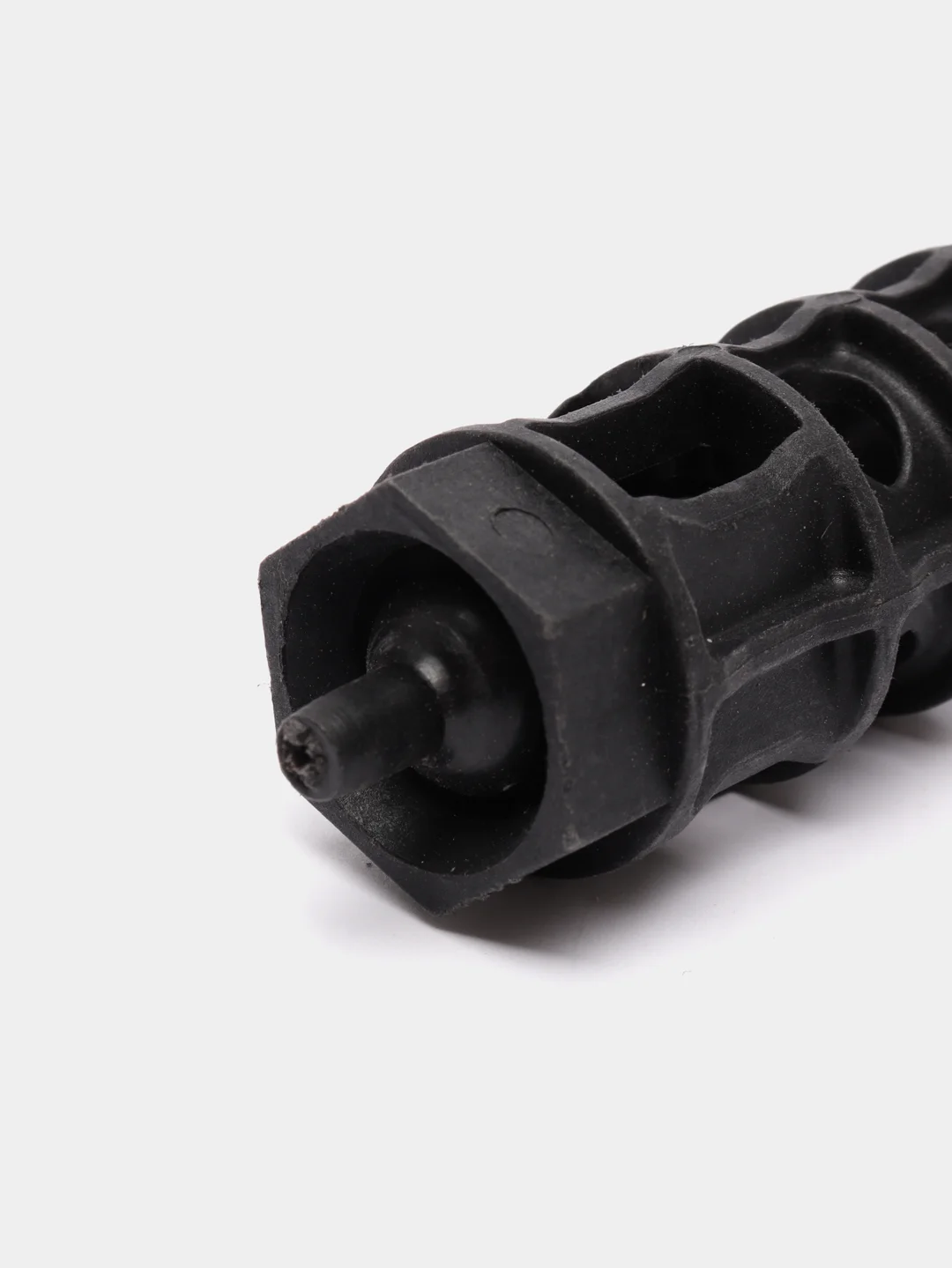 Клапан корпуса масляного фильтра Opel 1.6L-1.8L 5541525 93186324 55353322 12992593