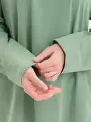 Оливковый лонгслив оверсайз, футболка с длинным рукавом