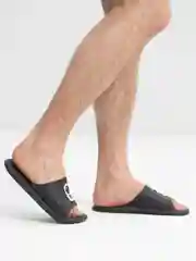 Молочный мужские шлепанцы