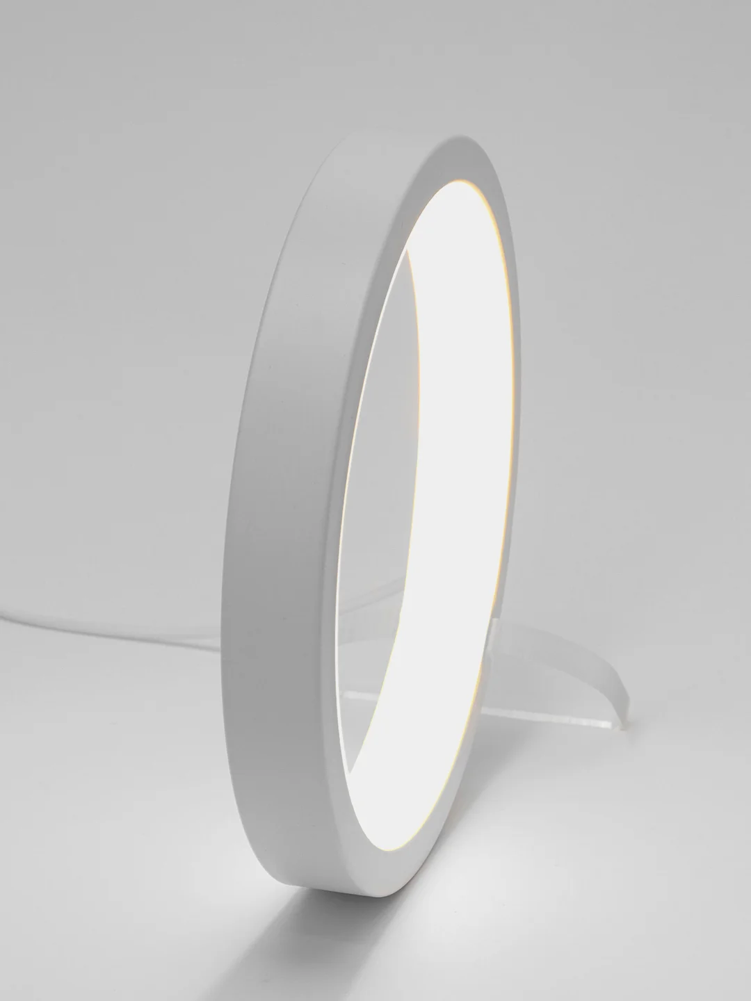 Белый ночник светодиодный LED, настольный, минималистичный