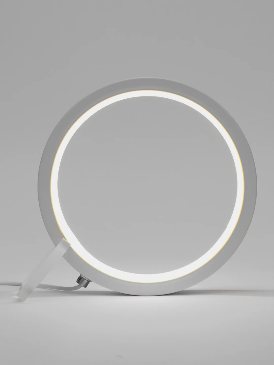 Белый ночник светодиодный LED, настольный, минималистичный