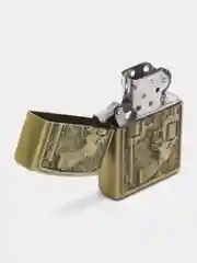 Желтый зажигалка бензиновая в металлической подарочной коробке