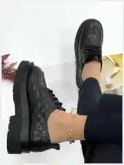 Черный женские лоферы