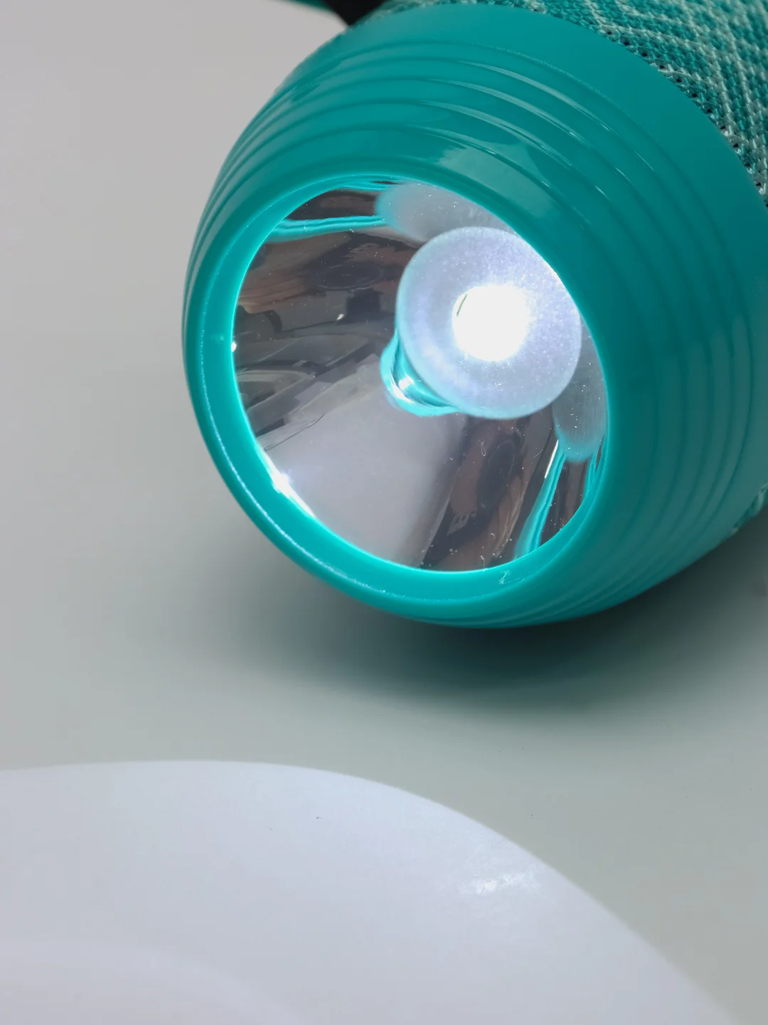Бирюзовый портативная колонка /Беспроводная Bluetooth колонка с фонариком T&G TG-602