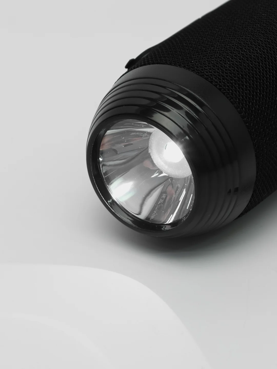Черный портативная колонка /Беспроводная Bluetooth колонка с фонариком T&G TG-602