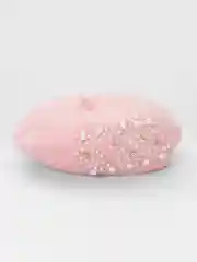Пудровый берет шерстяной с бусинами