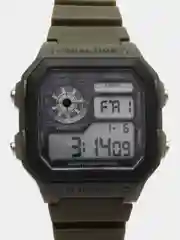 Зеленый наручные электронные мужские часы SKMEI 1299