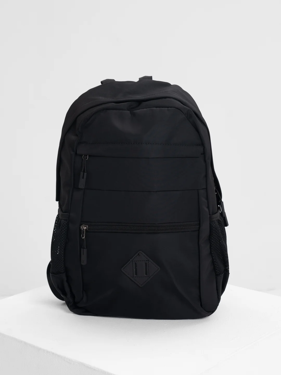 Рюкзак школьный для подростка Brauberg Dynamic эргономичный, черный, 43х30х13 см, 270801