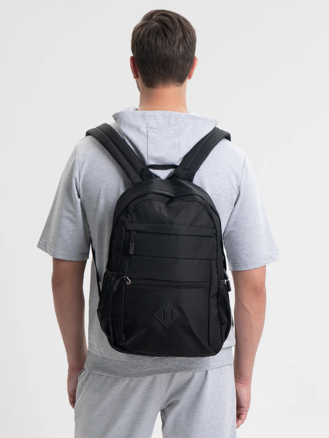 Рюкзак школьный для подростка Brauberg Dynamic эргономичный, черный, 43х30х13 см, 270801