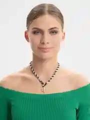 Черный шнурок на шею