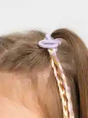 Фиолетовый канекалон 2 косички на резинке цветные / Резинка канекалон /Детские резинки