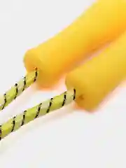 Желтый скакалка детская