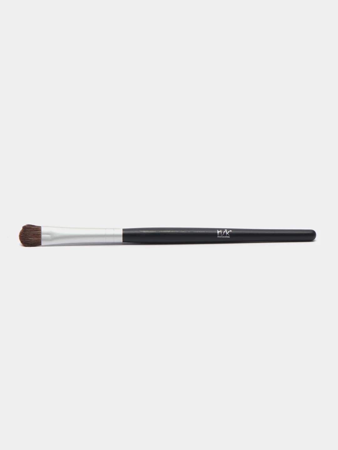 Кисть макияжная средняя Silver для теней Irisk Professional (В508-04)